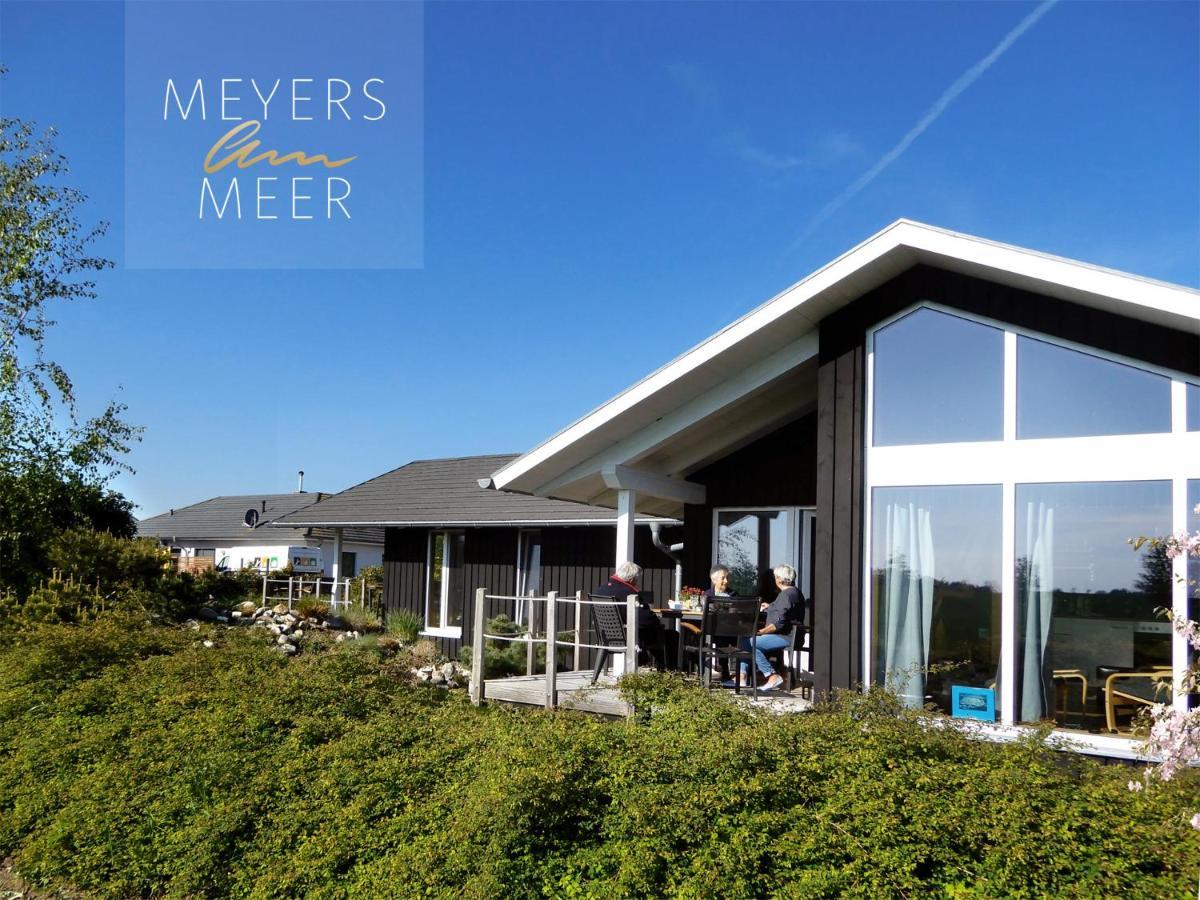 Schwarzes Holzferienhaus Mit Sauna -- Feldrain -- An Der Ostsee, Zierow Bei Wismar, 4-6 Personen Exterior photo